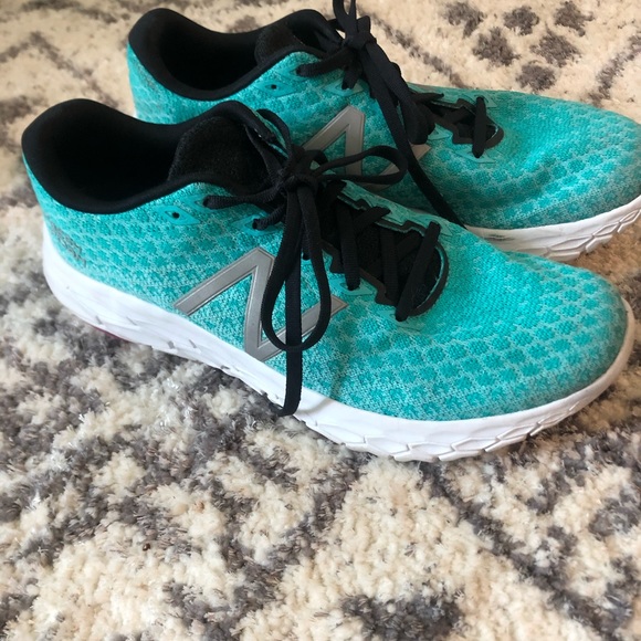 New balance fresh foam beacon running sneakers - Picture 1 of 8